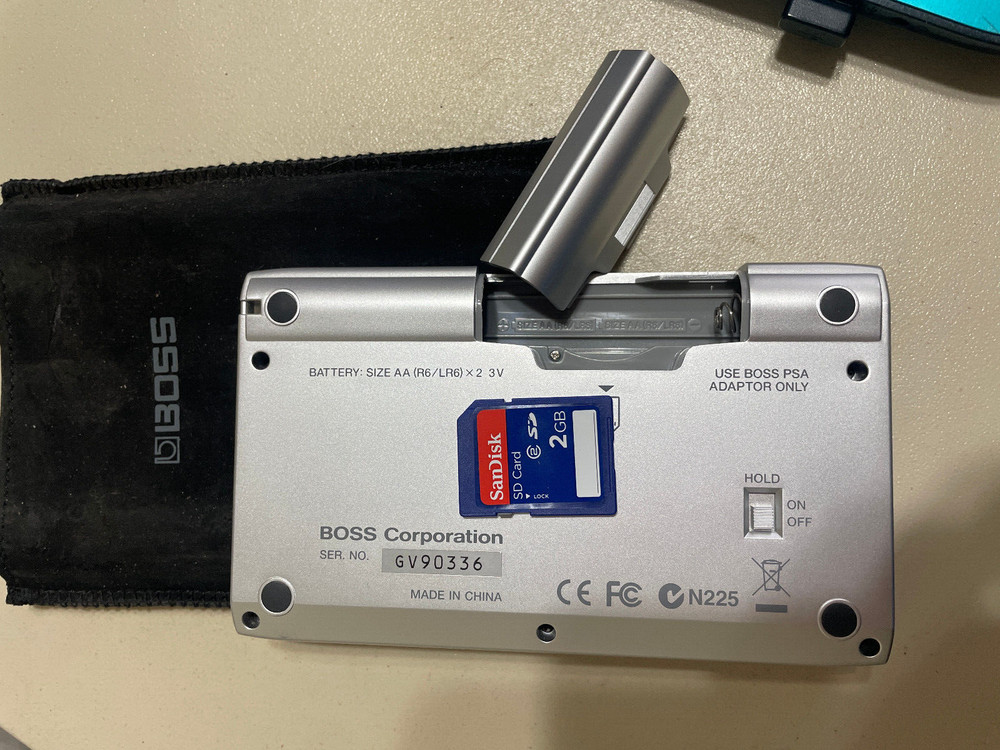 Boss Micro BR 4-track Digital Pocket Recorder MicroBR Multitrack