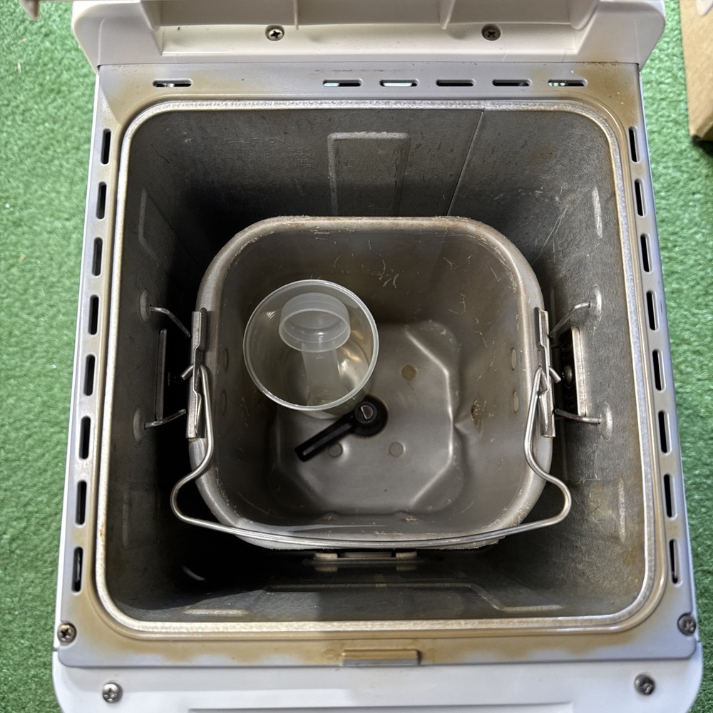 Zojirushi BBCC-N15 Automatic Bread Maker Machine Tested Works