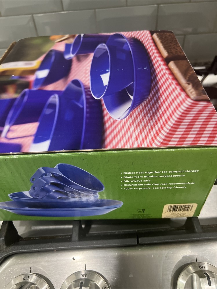 campers tableware set