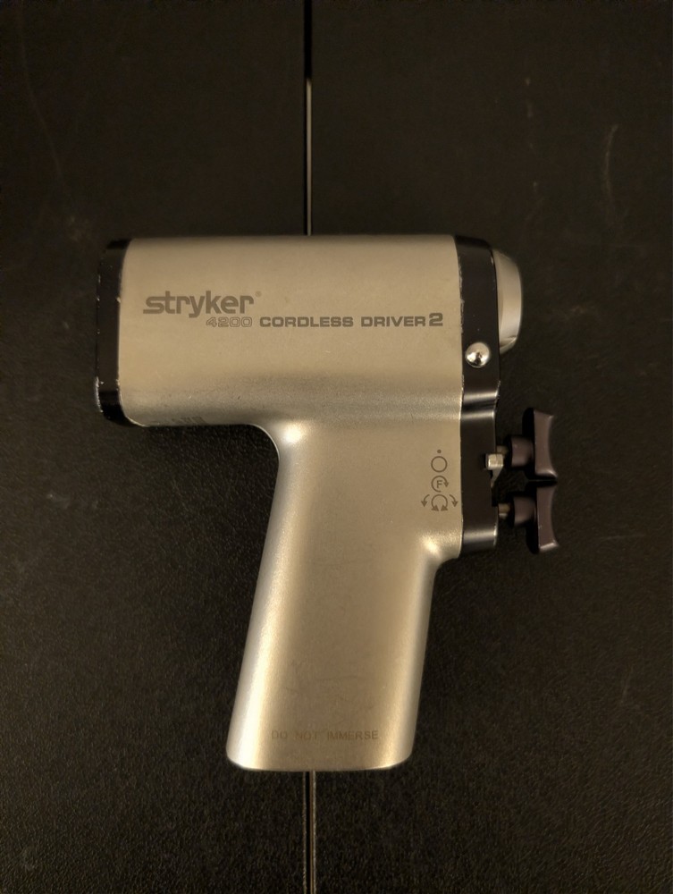 Stryker 4200 Cordless Driver 2 Handpiece Untested AS-IS
