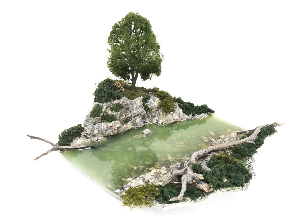 Realistic Water - 16 oz