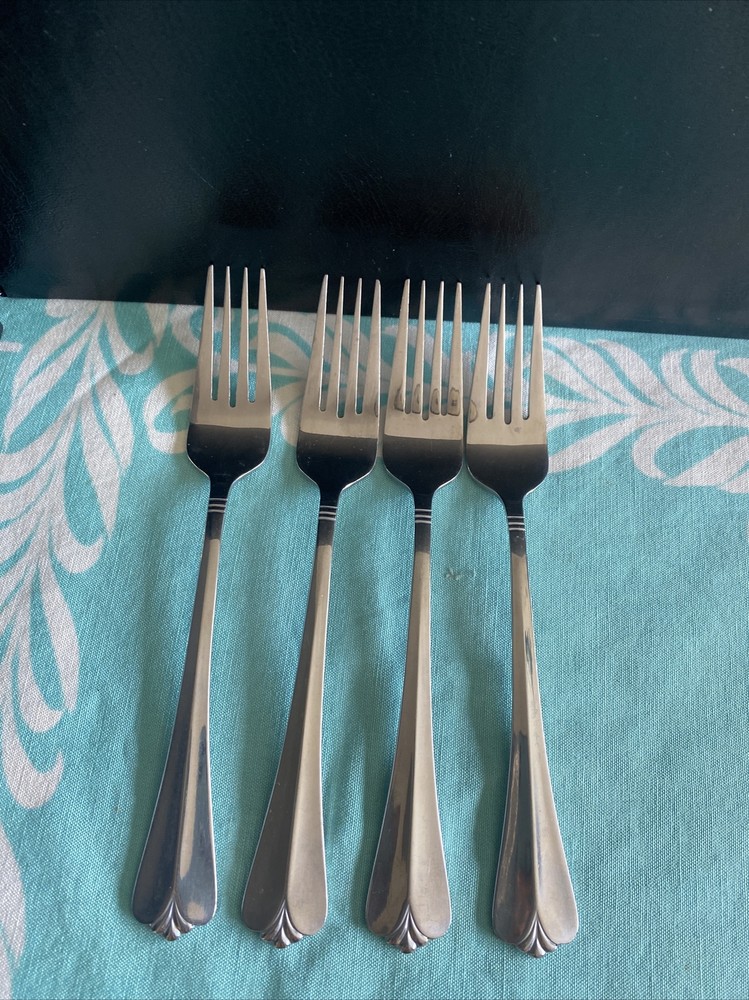 4 Pcs Rogers Co Country Shell Dinner Forks Stainless Flatware