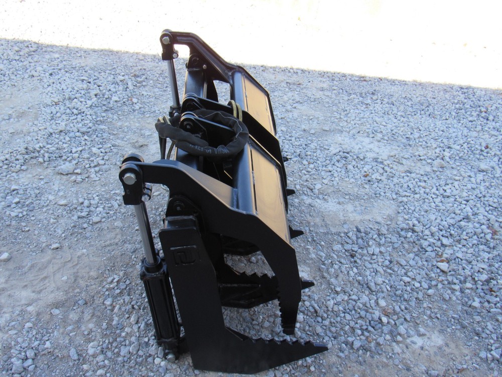 42" Root Rake Clam Grapple Attachment Fits Mini Skid Steer