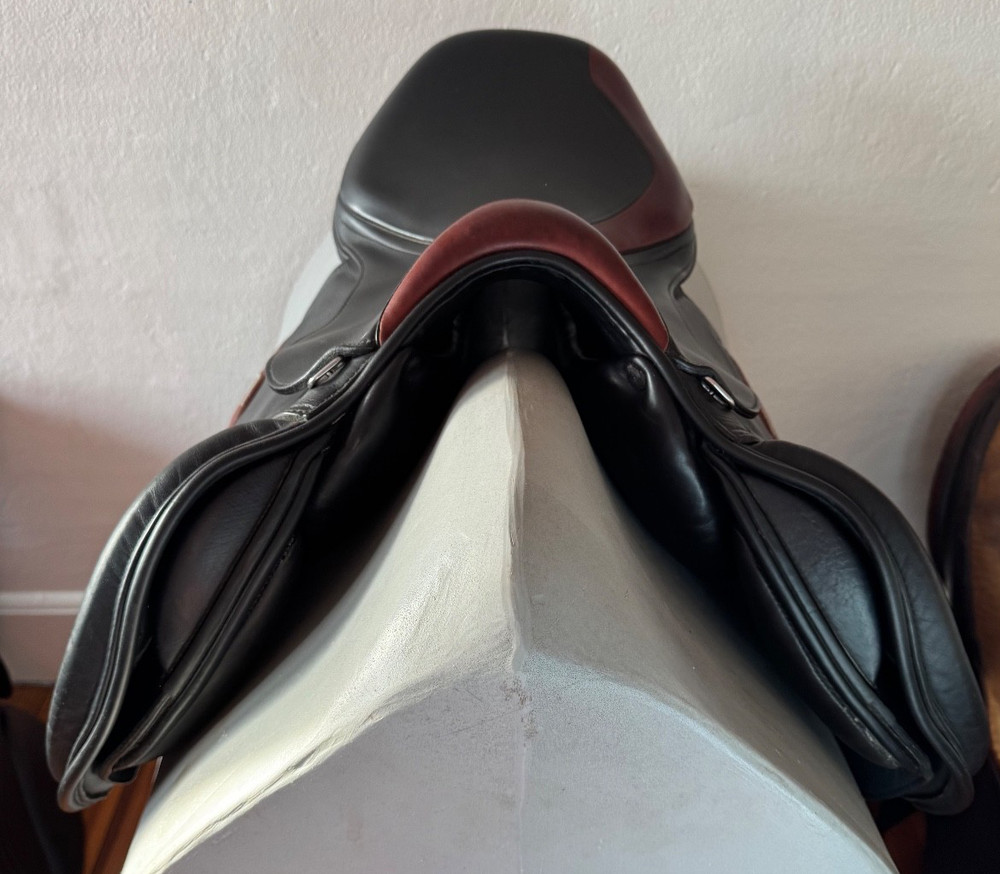 17.5" Erreplus CA Saddle - 2019 - Wool Flocked - Fully Adjustable - SL Panels!