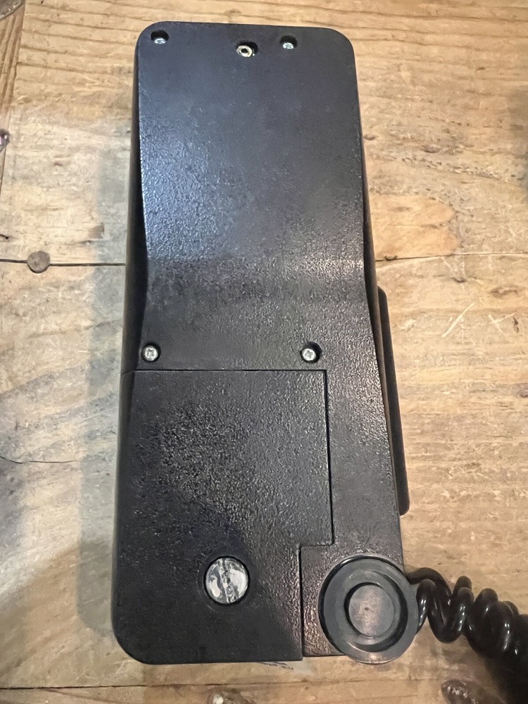 TIF 5500 Pump Style Halogen Leak Detector WITH CASE
