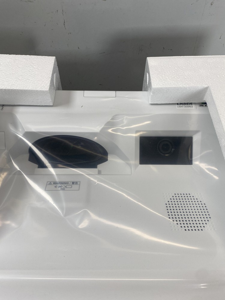 Epson - BrightLink 760Wi Ultra Short Throw 3LCD Projector