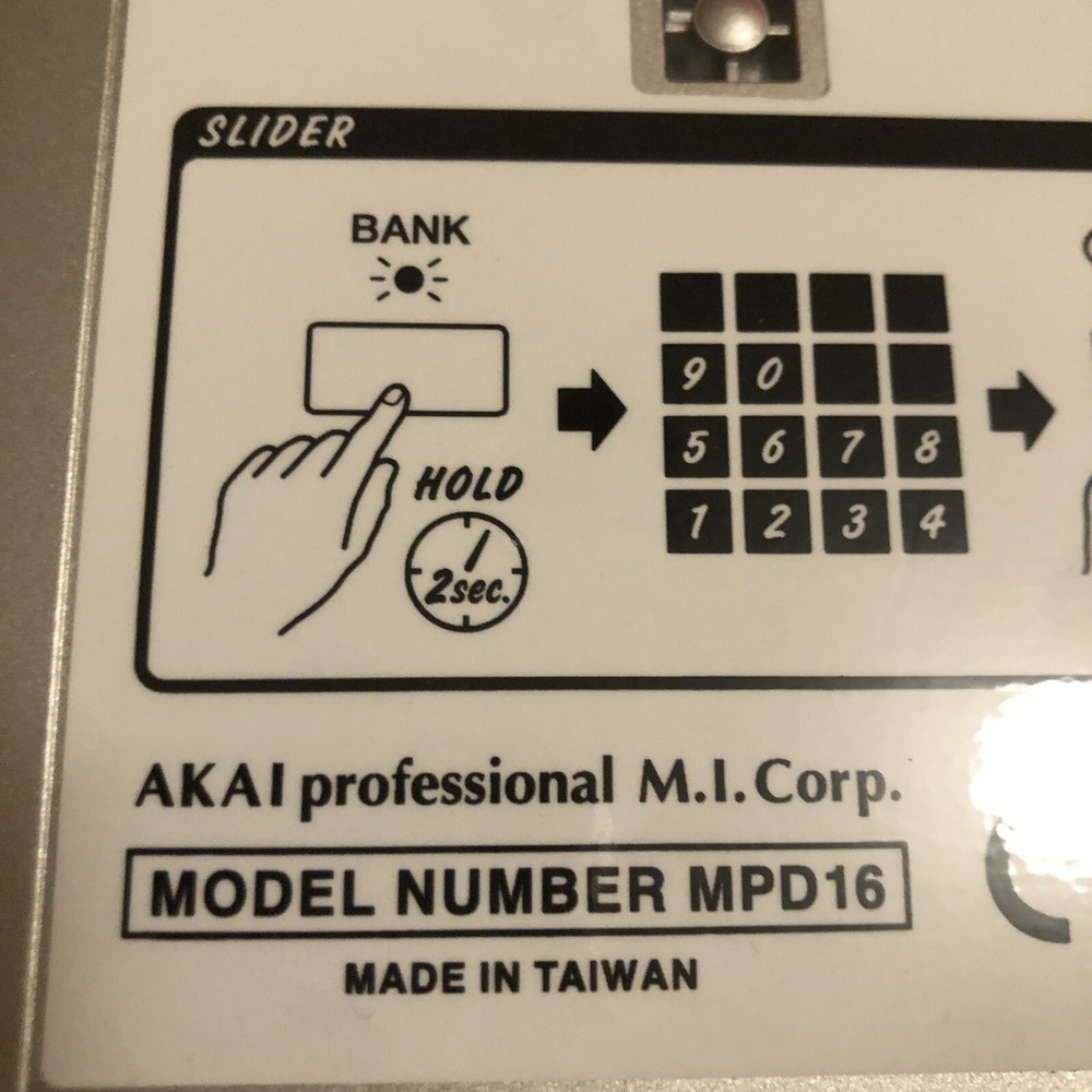 AKAI Professional MPD 16 Control Unit