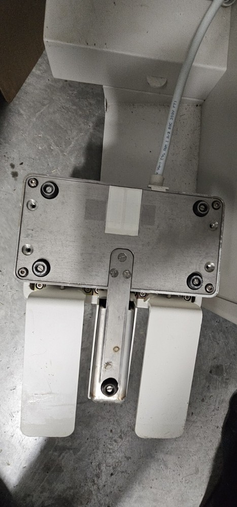 PHILIPS 9896 001 41562 MD ELEVA REMOTE STAND CONTROL with Stand and Control