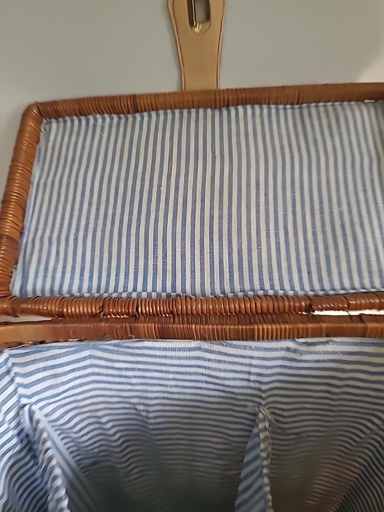 RATTAN BIG PICNIC WINE HAMPER WITH ADJUSTABLE BROWN STRAP BLUE STRIPE INSIDE EUC