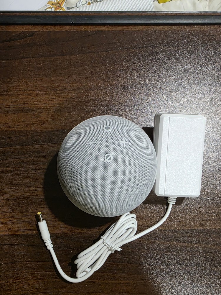 Amazon Echo Dot 5th Generation Newest Model C2N6L4 Smart Speaker GLACIER WHITE