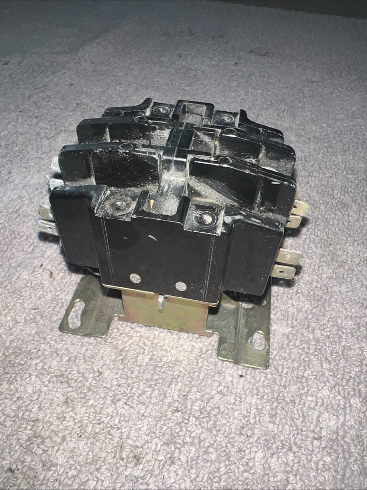 FURNAS 42BE35AJ106 - Definite Purpose Contactor