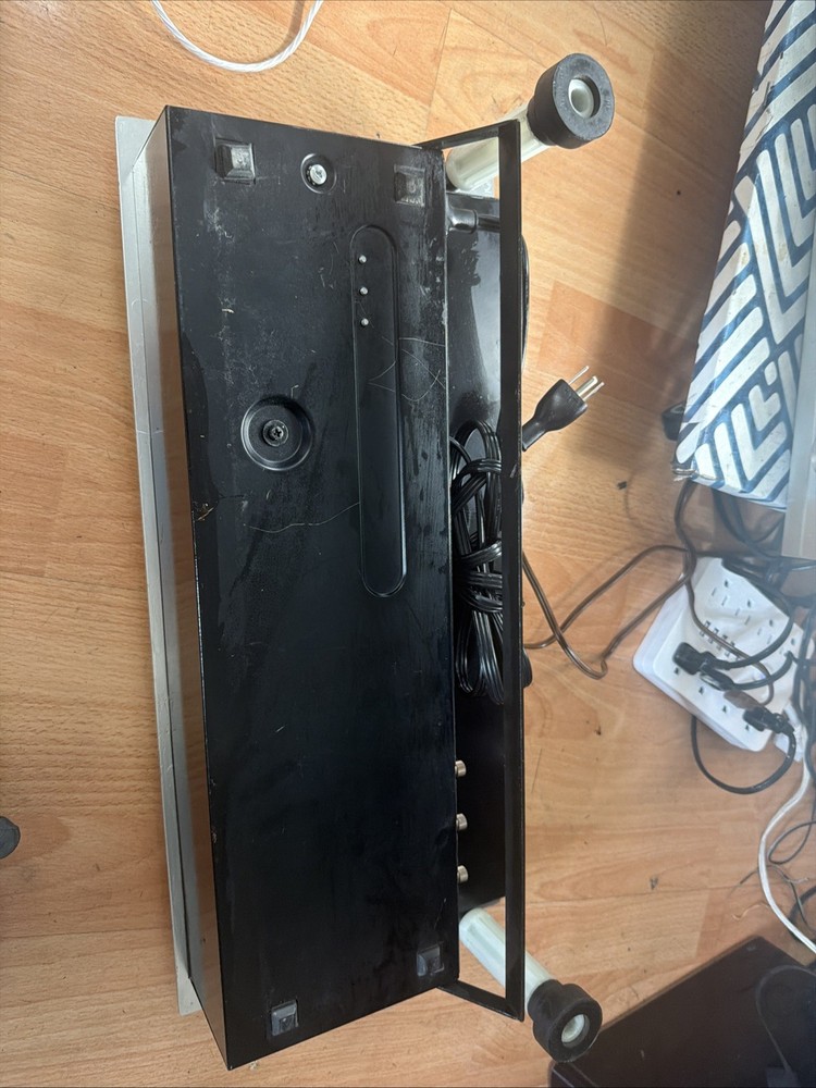 Behringer VMX 1000 Pro DJ Mixer