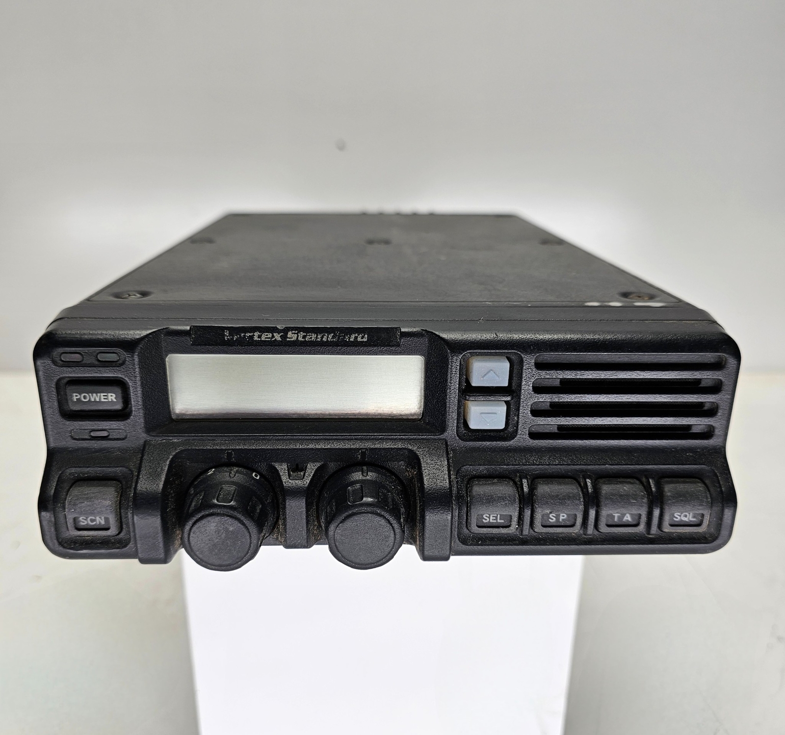 Vertex VX6000 VX-6000 VHF 148-174 MHz 110 Watts 250 Channels (DASH MOUNT)