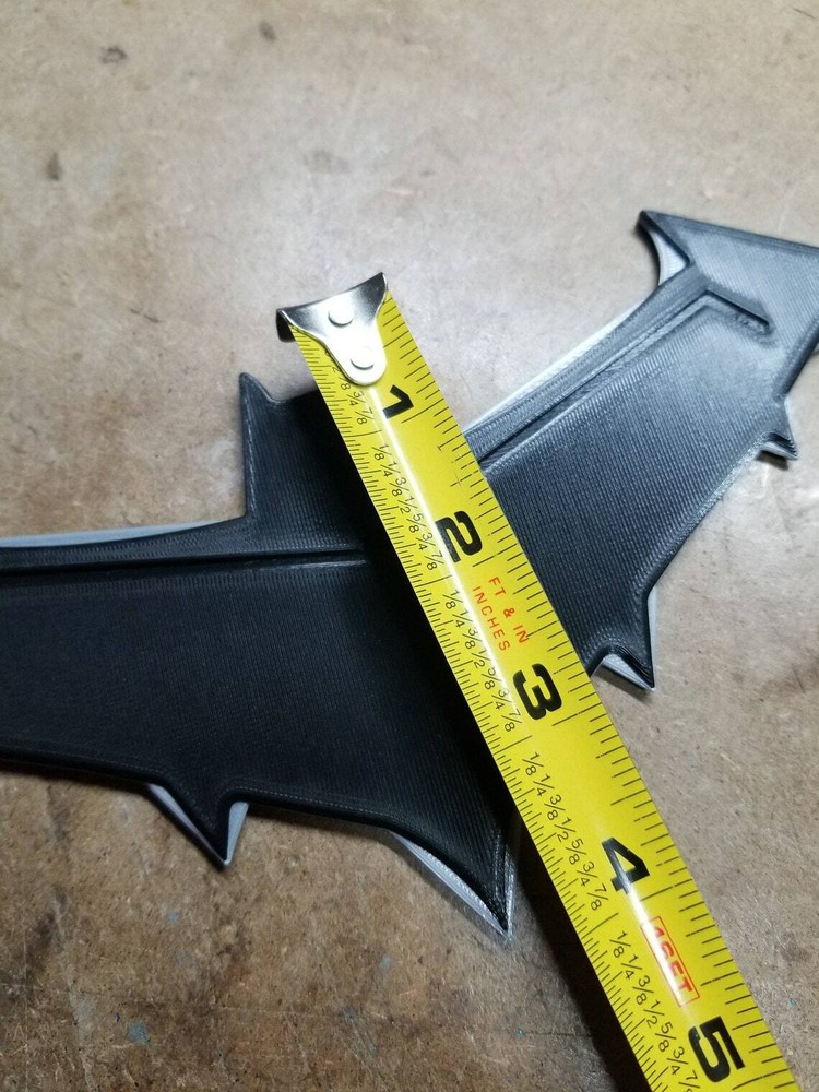 Bladed Batarang Larger (3d printed)