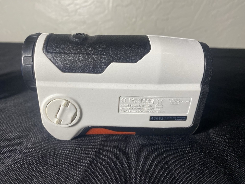 Bushnell Tour V3 Laser Golf Rangefinder with Blue Outer Case Working