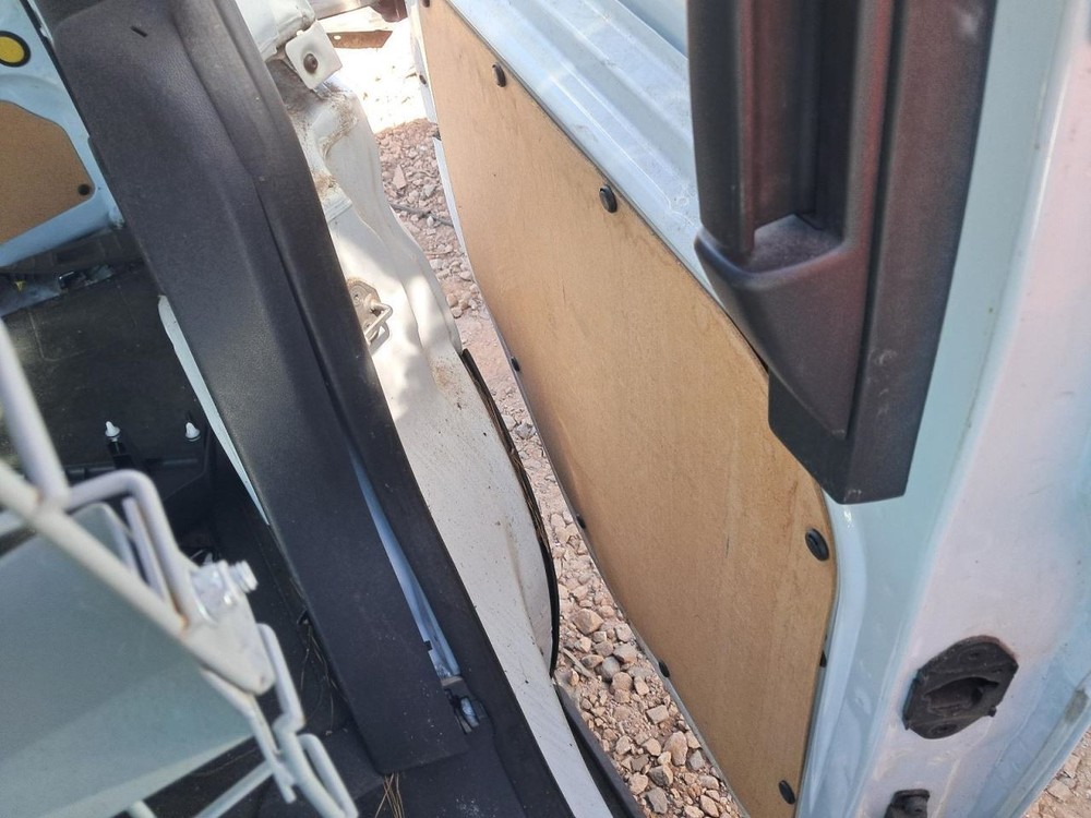 Console Front Floor Base Console Fits 14-18 TRANSIT CONNECT 4832511