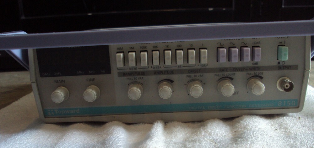 Topward Digital Function Generator 8150 With Owners Manual & Cable