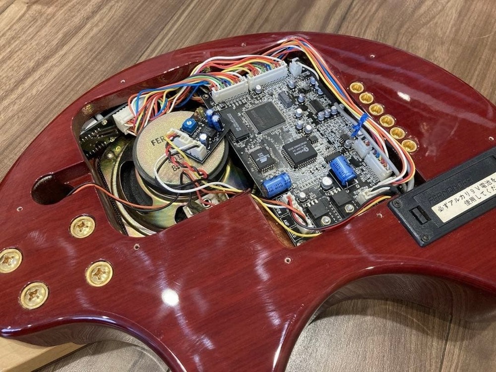 FERNANDES DIGI-ZO HYPER WR ZO-3 capacitor replaced