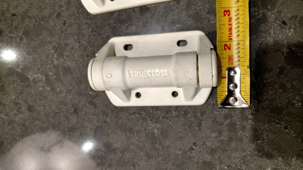 D&D TRUCLOSE REGULAR SELF-CLOSING SPRING GATE HINGES, 2 PACK