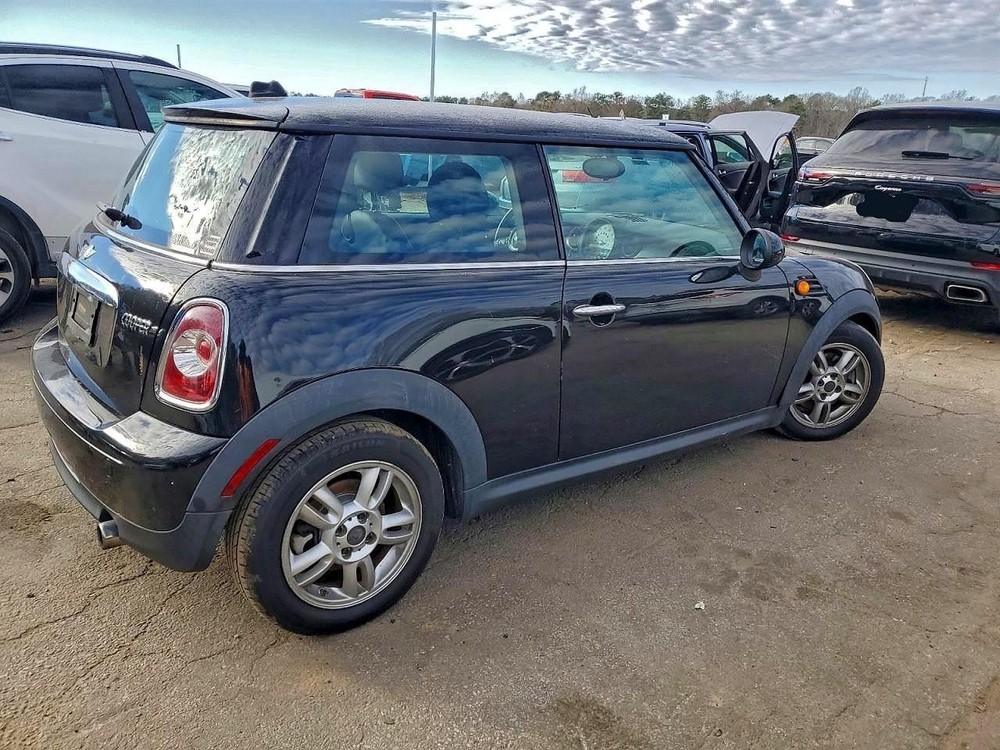 MINI 1 2013 Glove Box 5008698