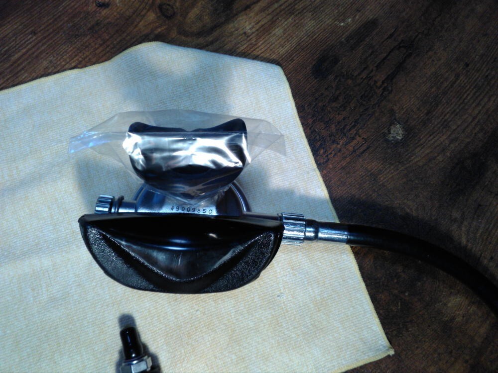 VINTAGE Scubapro BALANCED ADJUSTABLE/49009850 Good condition.