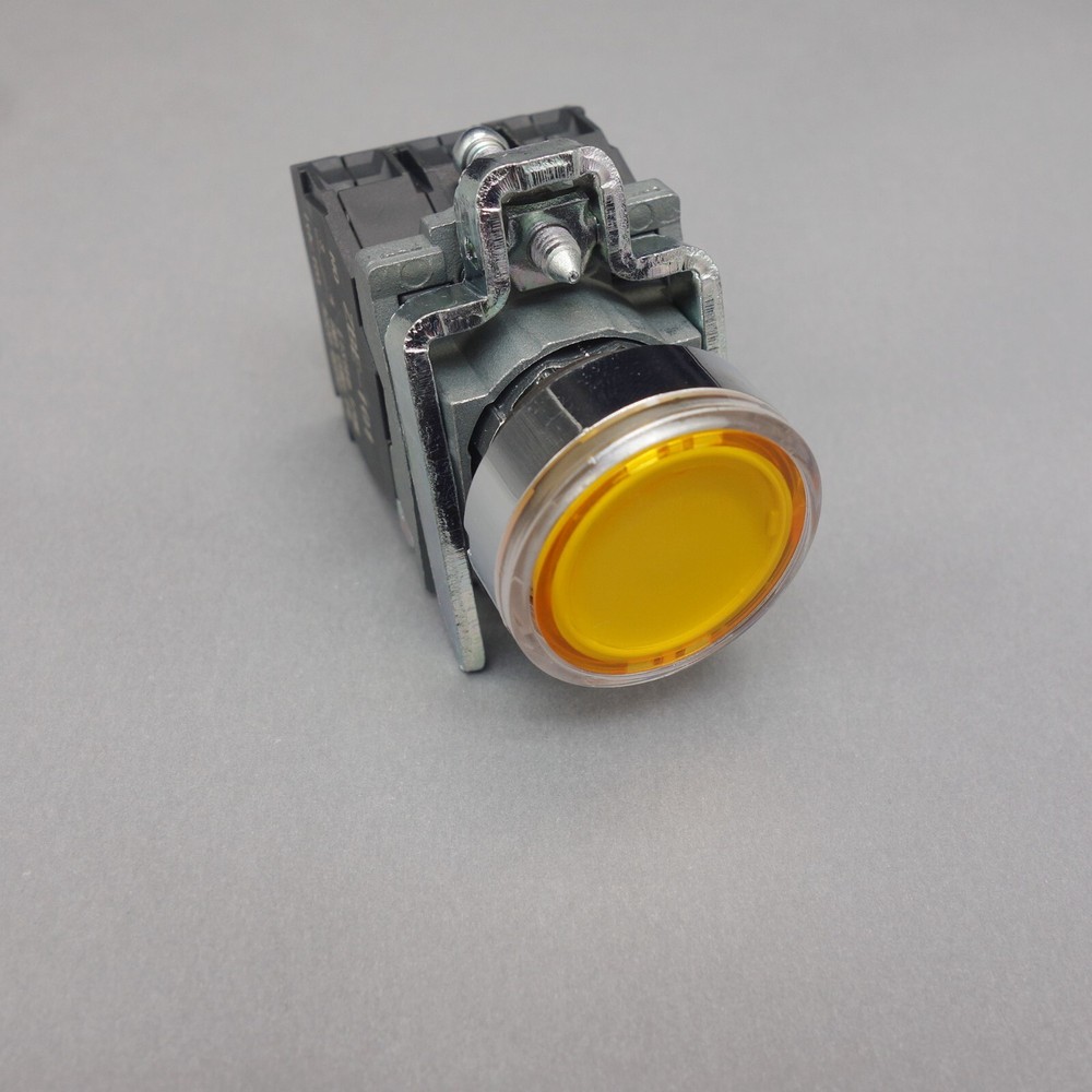 1X Fits XB4BW35G5 LED Illuminated pushbutton Switch flush push 110/120V Yellow