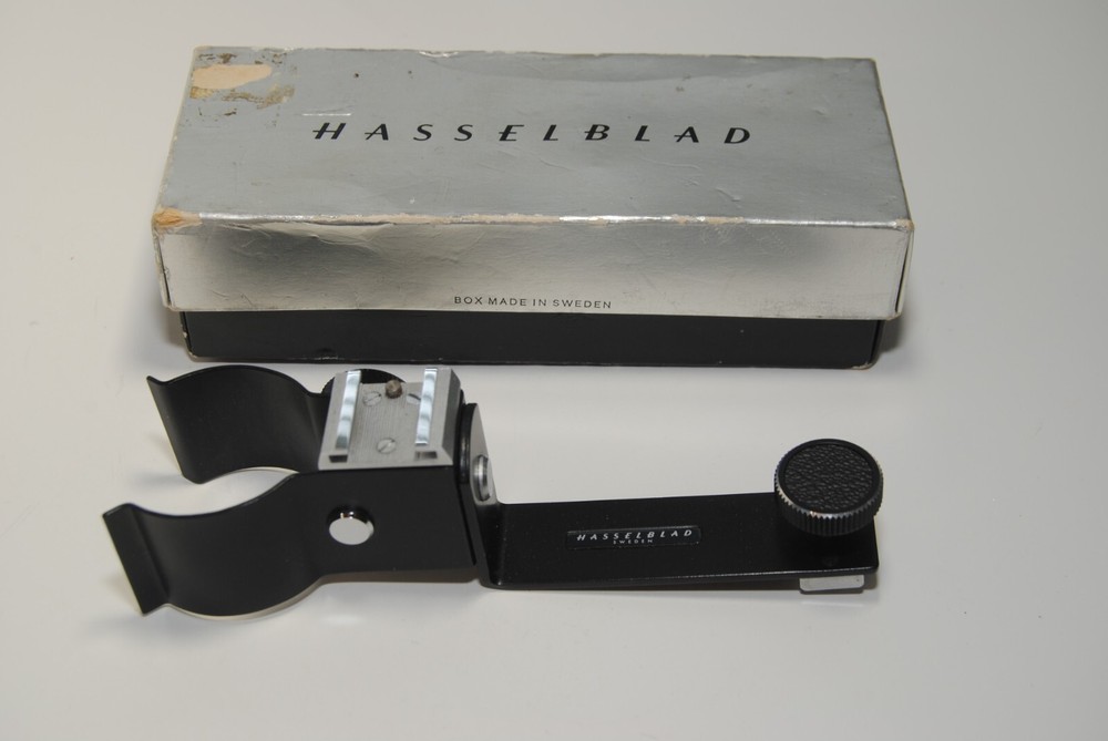 Hasselblad 45039 Adjustable Flash Holder Rotating Bracket