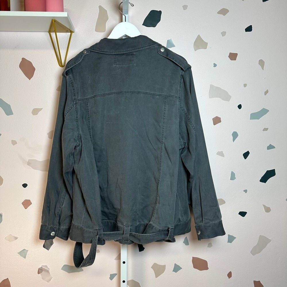 EXPRESS Dark Gray Black Washed Denim Jacket, Size M/L
