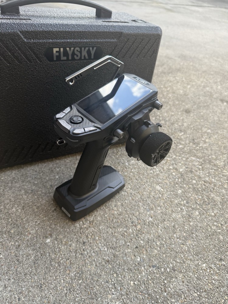 Flysky FS-G11P Transmitter with Carrying Case And Battery