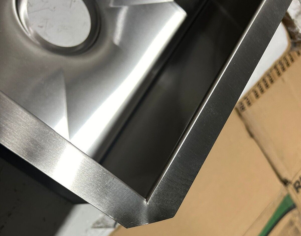 Ruvati 30" Slope Bottom Offset Drain Undermount Kitchen Sink - RVH7480 (5033)