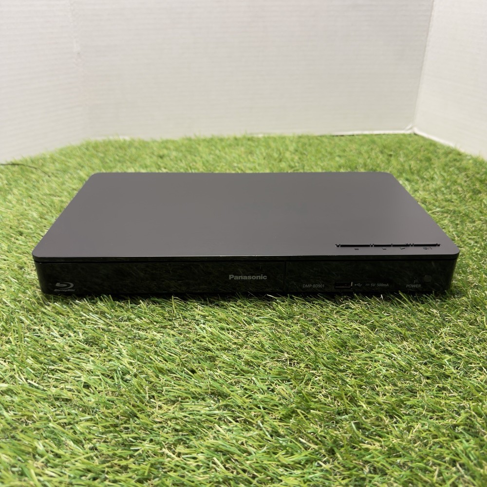 Panasonic Blu-Ray/DVD Player DMP-BD901 w/ Remote