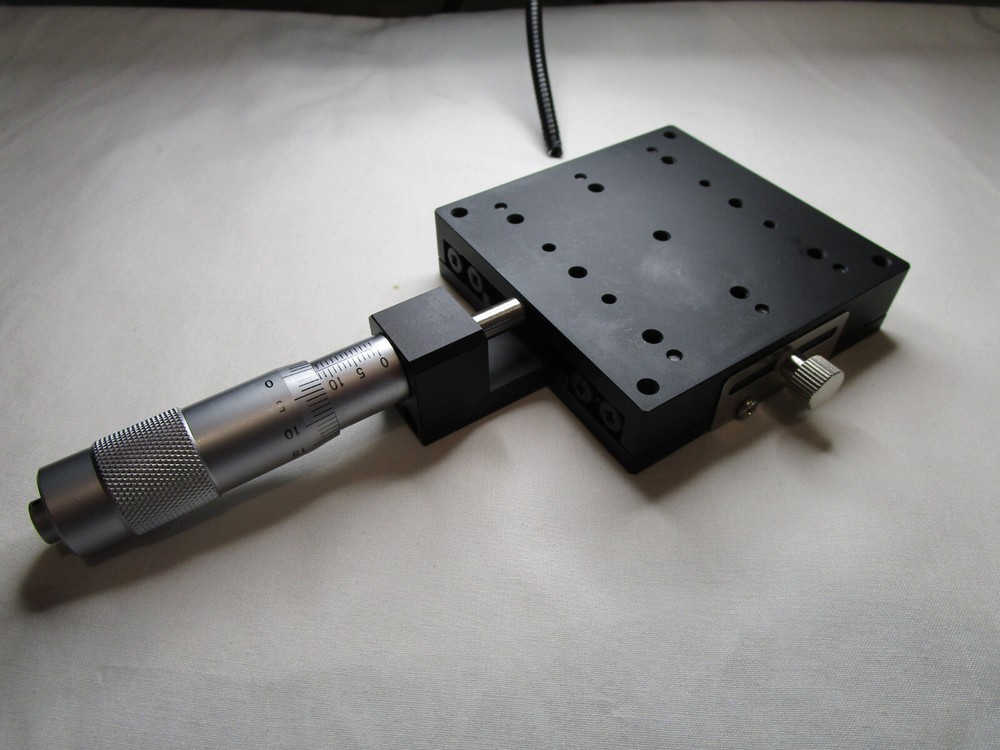 Single Axis Linear Manual Stage 80mmx80mmx20mm