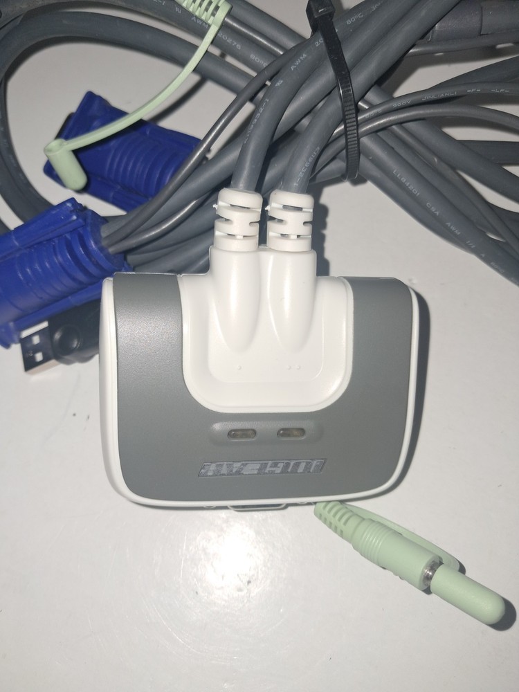 IOGEAR 2 Port USB Compact KVM Switch Box with Cables GCS632U