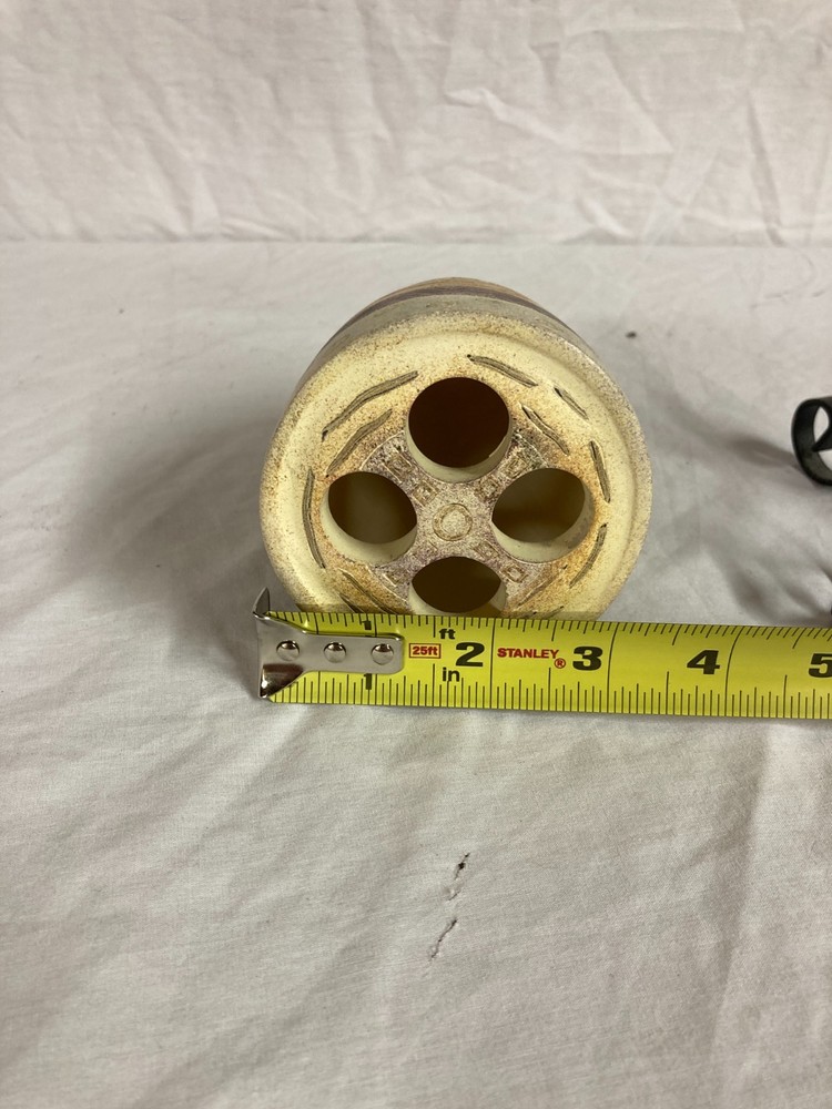 Ceramic/pottery toothbrush holder