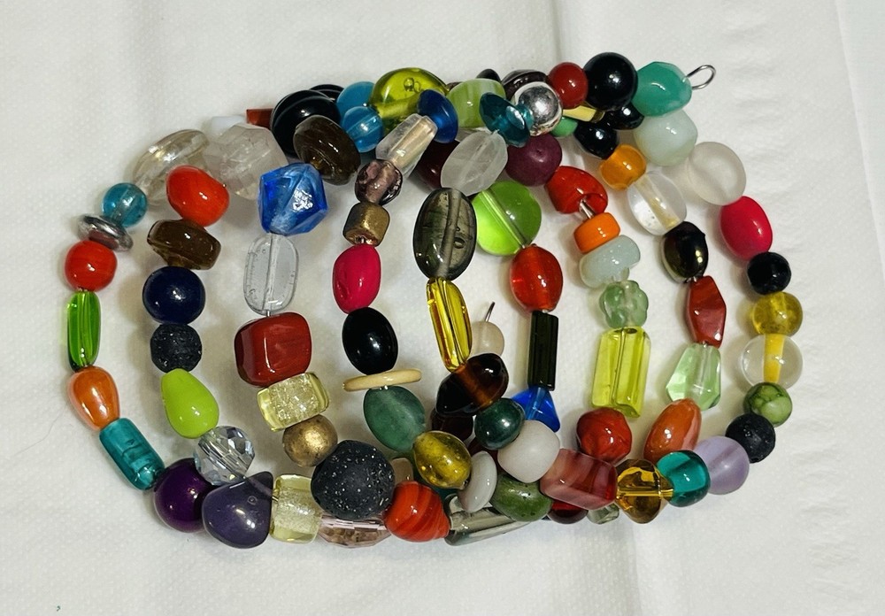 5 Rings Memory Wire Bracelet With Assorted Beads