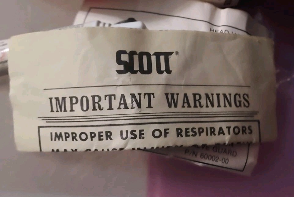 Vintage Federal Laboratories Scott Respirator Emergency w/ Extra Canister