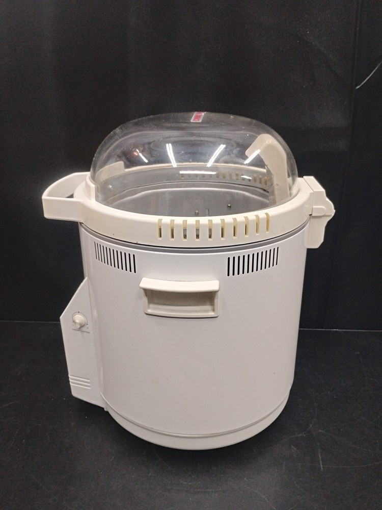Welbilt The Bread Machine Maker ABM-100-3 White Dome Top 2lb Loaf Automatic