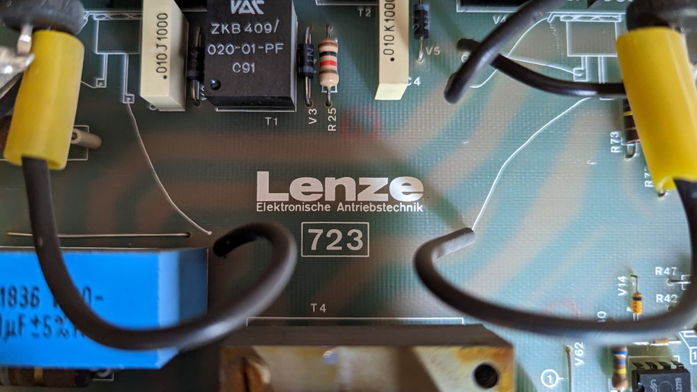 Genuine Lenze 723 E3 9.9kVA 3-phase Industrial Motor Controller