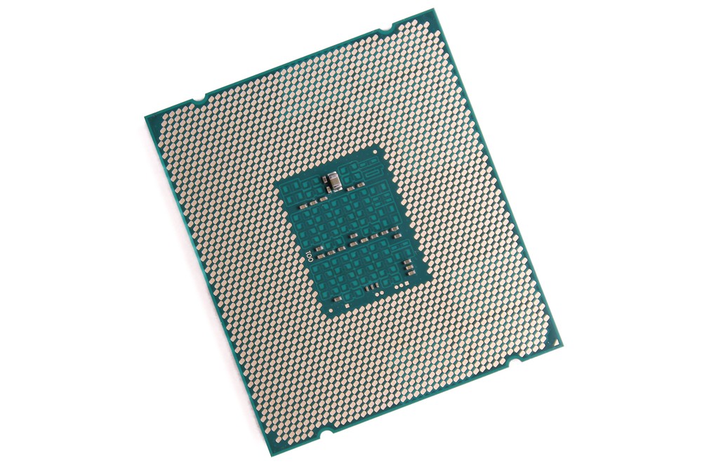 Intel Xeon E7-8890 V3 2.50GHz 45MB Cache 18 Core FCLGA2011 Processor SR21V