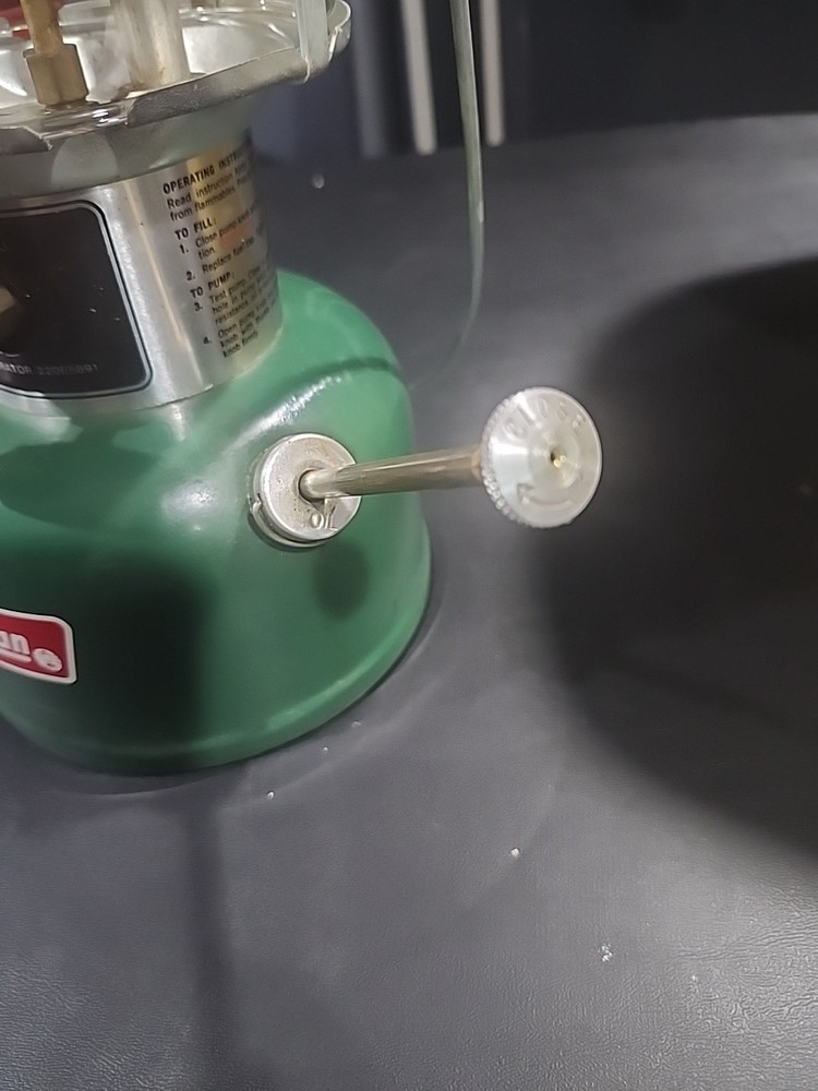 Coleman Lantern And Carry-Case Model 220J