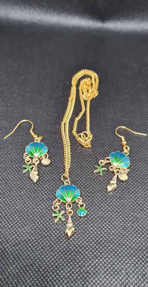Necklace And Earring Set
