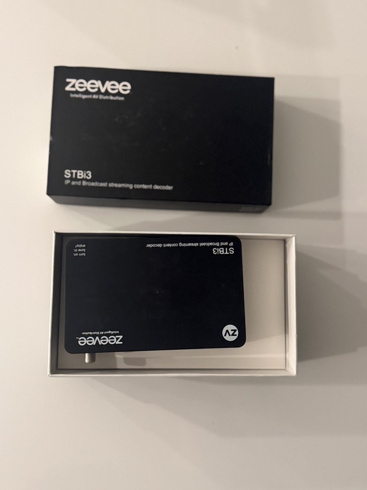 ZeeVee STBI3 IP & Broadcast Streaming Content Decoder (P/N: STBi3-NA)