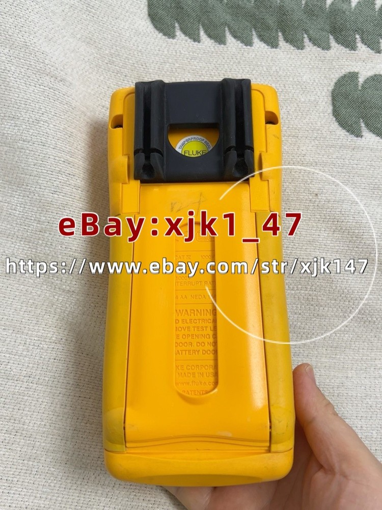 FLUKE 726 multifunctional process calibrator, functioning normally
