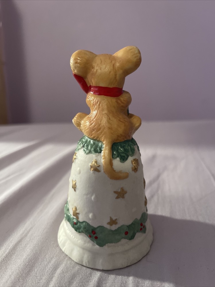 Ceramic Christmas Bell with Mouse and Wreath