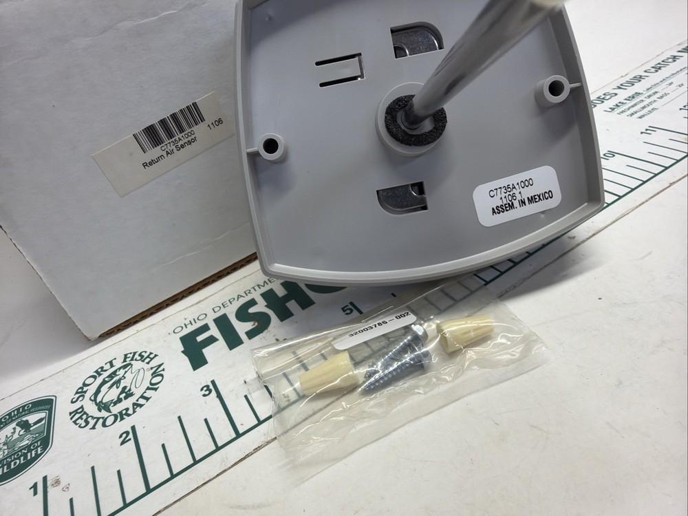HONEYWELL C7735A1000 RETURN AIR TEMPERATURE SENSOR