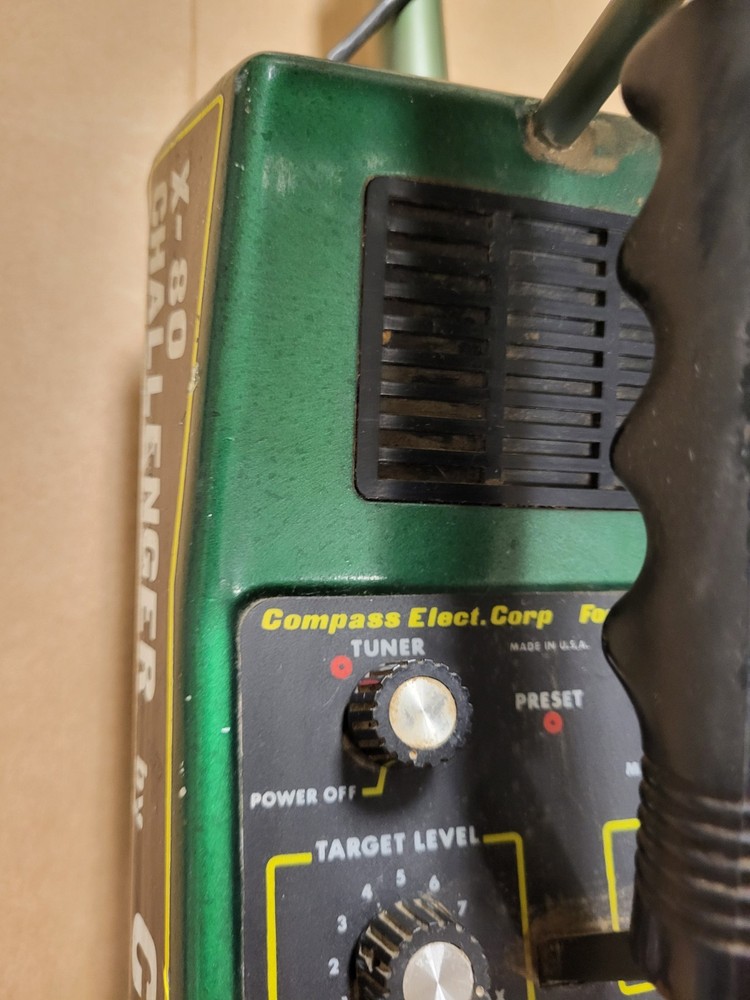 Compass X-80 Challenger Metal Detector Read Description