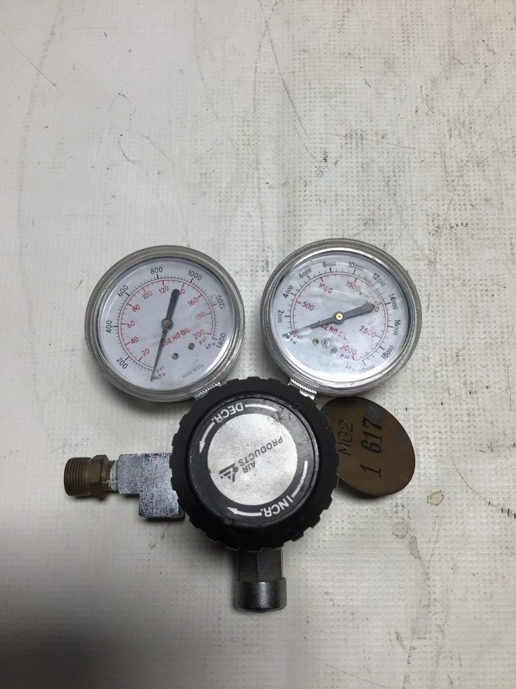 Air Products E11-E-A144D Gas Regulator With Gauges