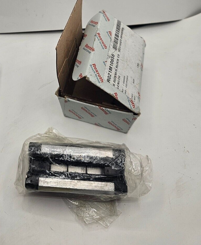 (QTY 1) REXROTH Runner Block CS R021M10656