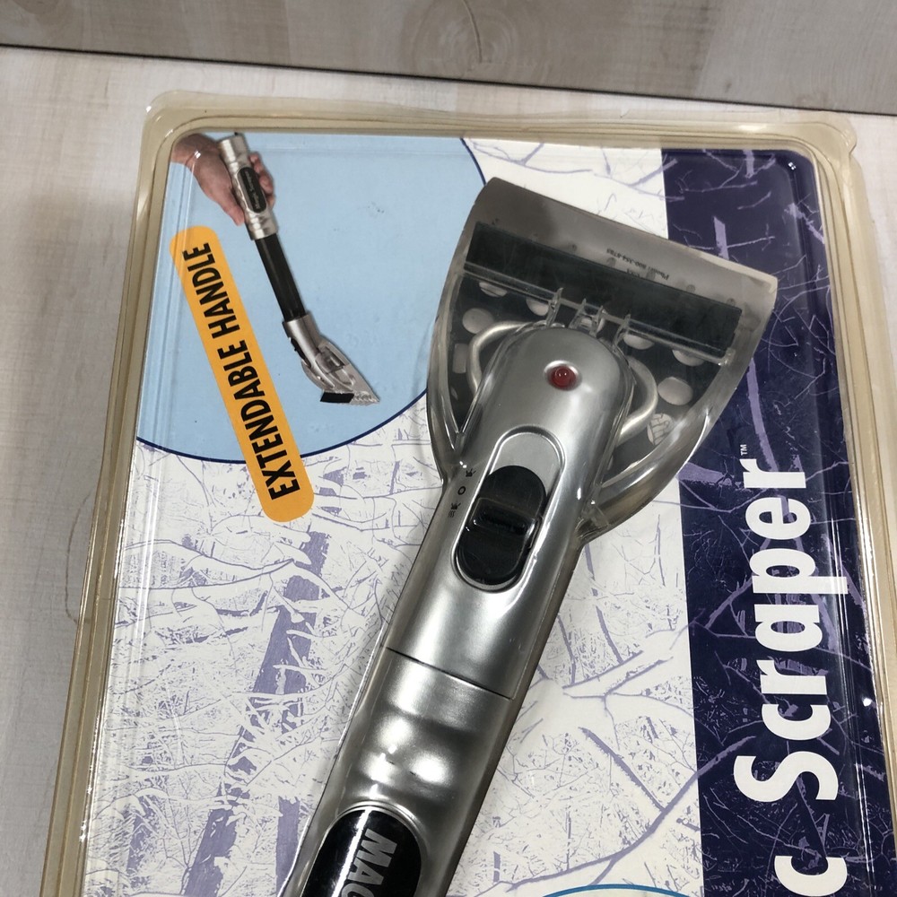 Auto Aid - Heated Ice Scraper "Magic Scraper" Retractable Extendable Handle 18"