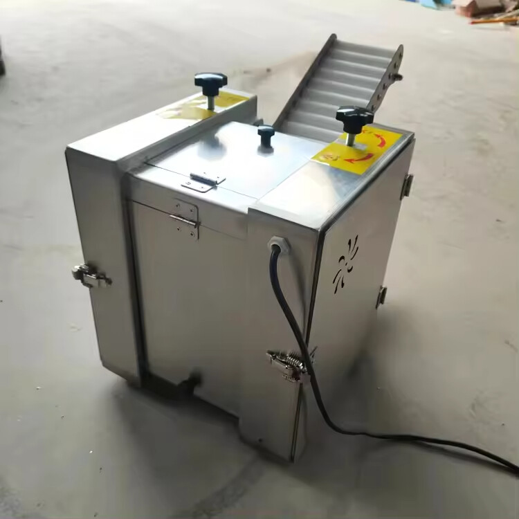 Automatic Dumpling Skin Wrapper Making Machine Dumpling Chapati Wrapping Maker